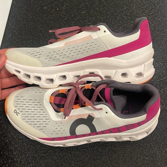 LIMITED EDITION ON RUNNING CLOUDMONSTER 'UNDYED WHITE AURORA - Picture 3 of 4